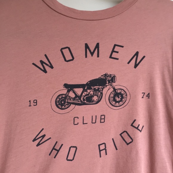 LA Hearts Tee - Picture 3 of 12